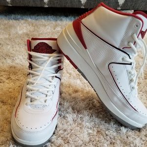 Men's retro Air Jordan 2 size 10